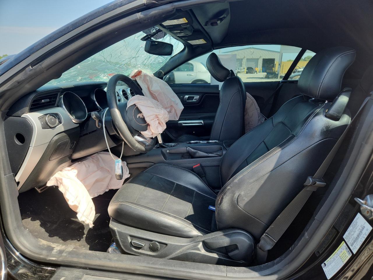 2015 Ford Mustang - Image 7