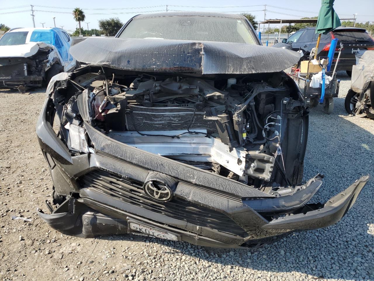 2024 Toyota Rav4 Le - Image 5