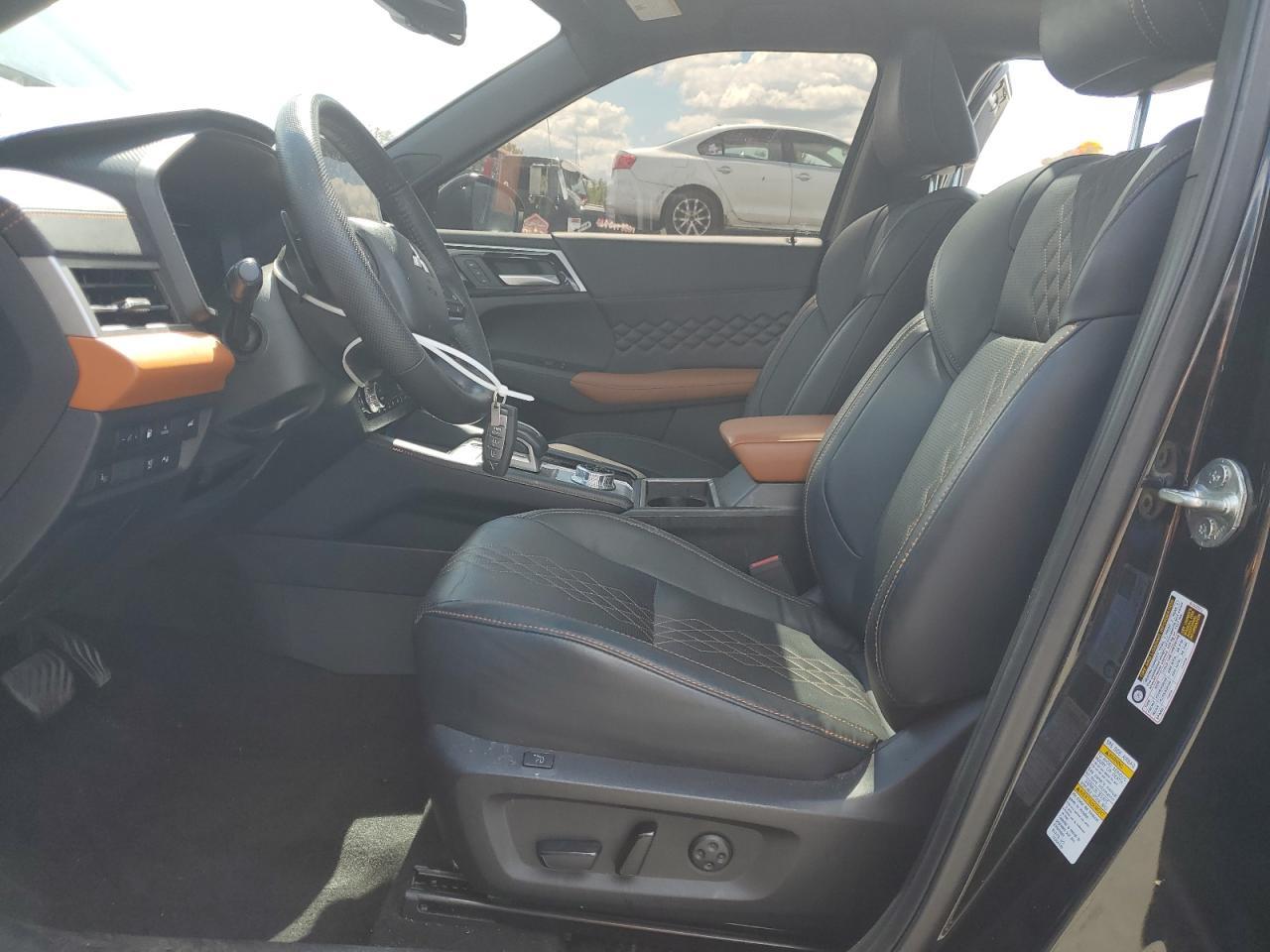 2023 Mitsubishi Outlander Sel - Image 7