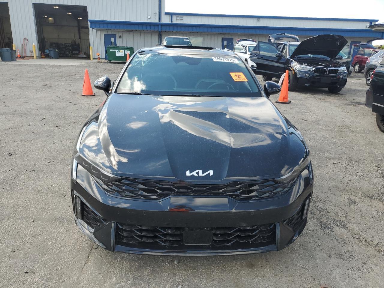 2025 Kia K5 Gt Line - Image 5