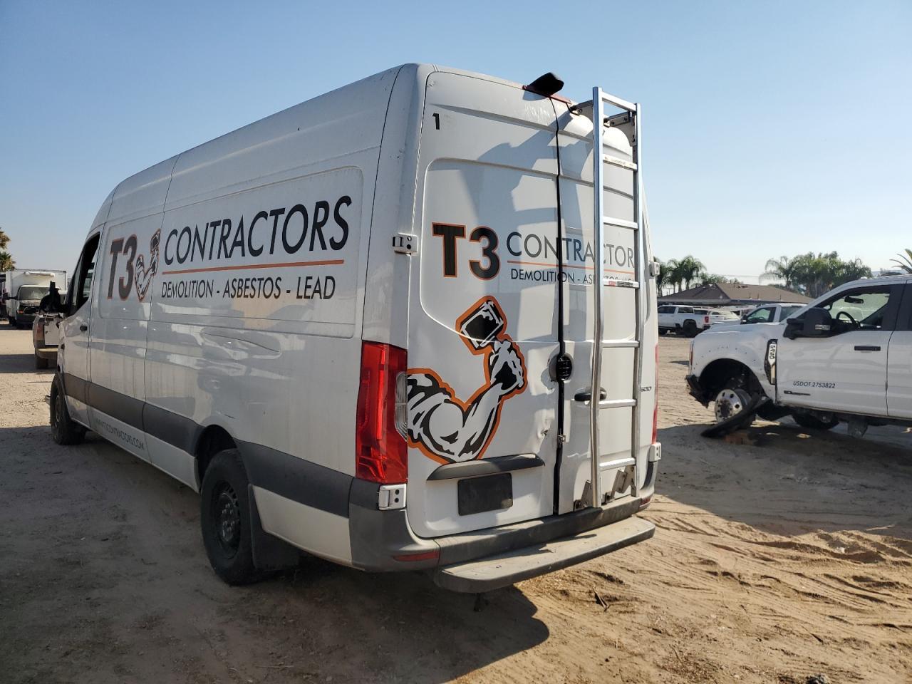 2022 Mercedes-Benz Sprinter 2500 - Фото 2