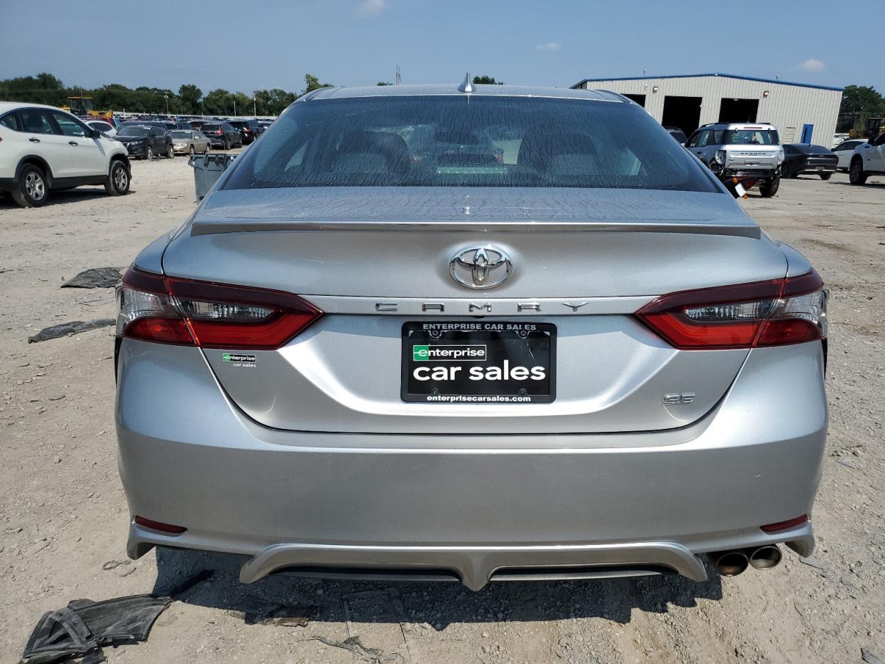 2022 Toyota Camry Se - Фото 6