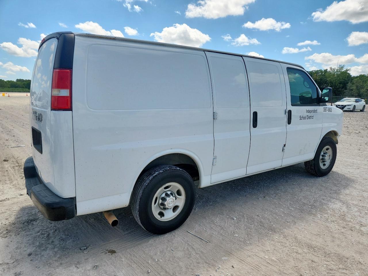 2015 Chevrolet Express G2500 - Фото 3