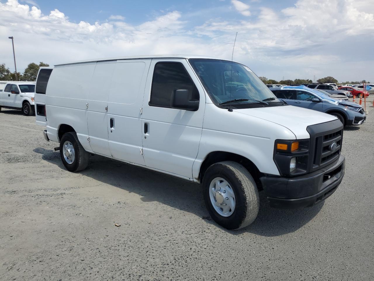 2009 Ford Econoline E150 Van - Фото 4