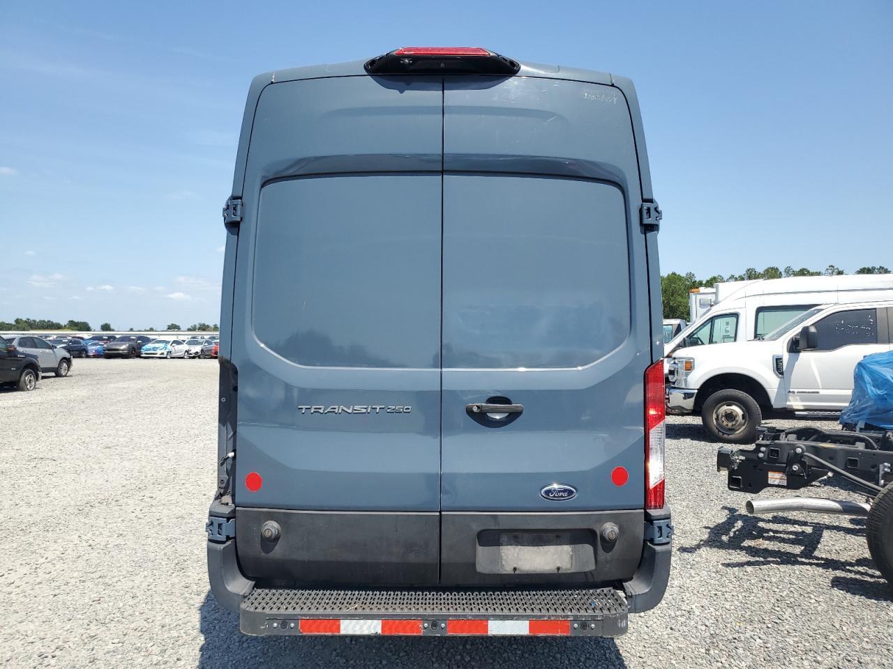 2020 Ford Transit T-250 - Фото 6