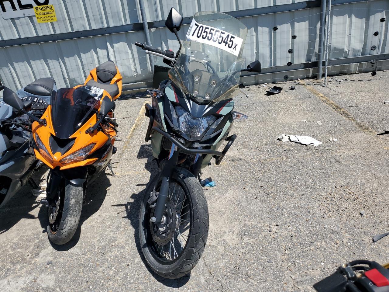 2023 Kawasaki Kle300 B - Image 2