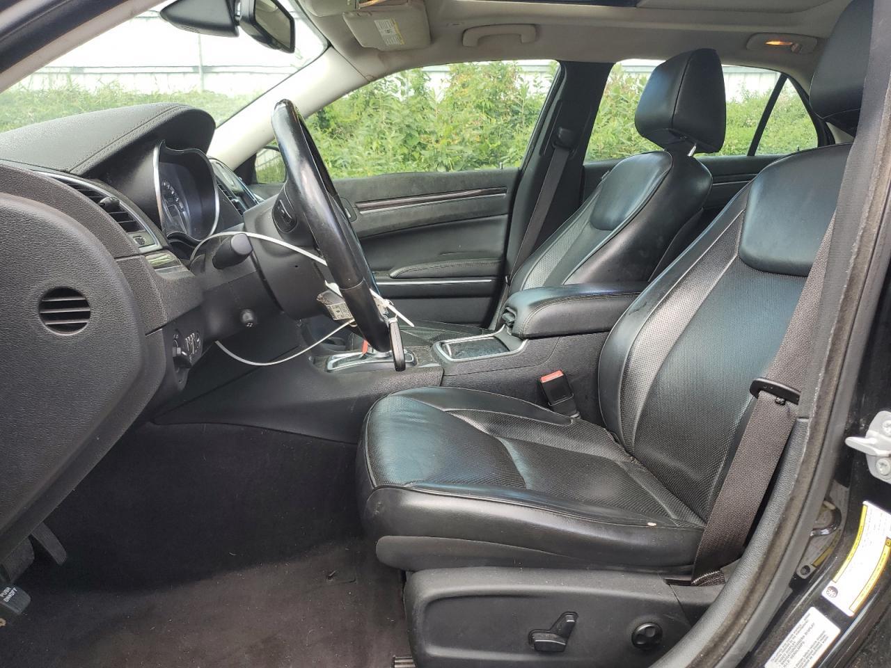 2017 Chrysler 300C - Фото 7