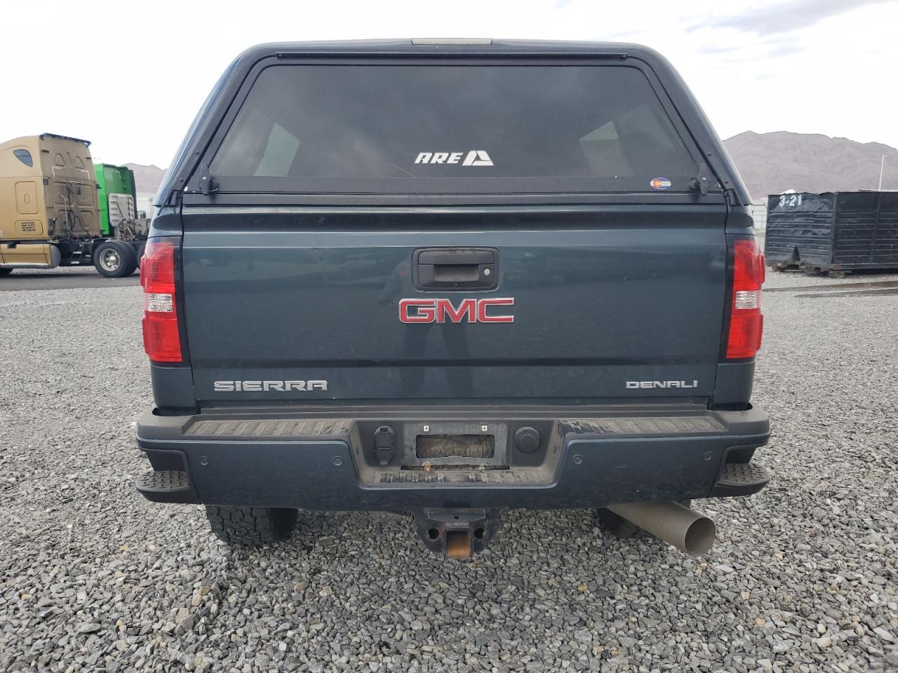 2018 GMC Sierra K2500 Denali - Image 6