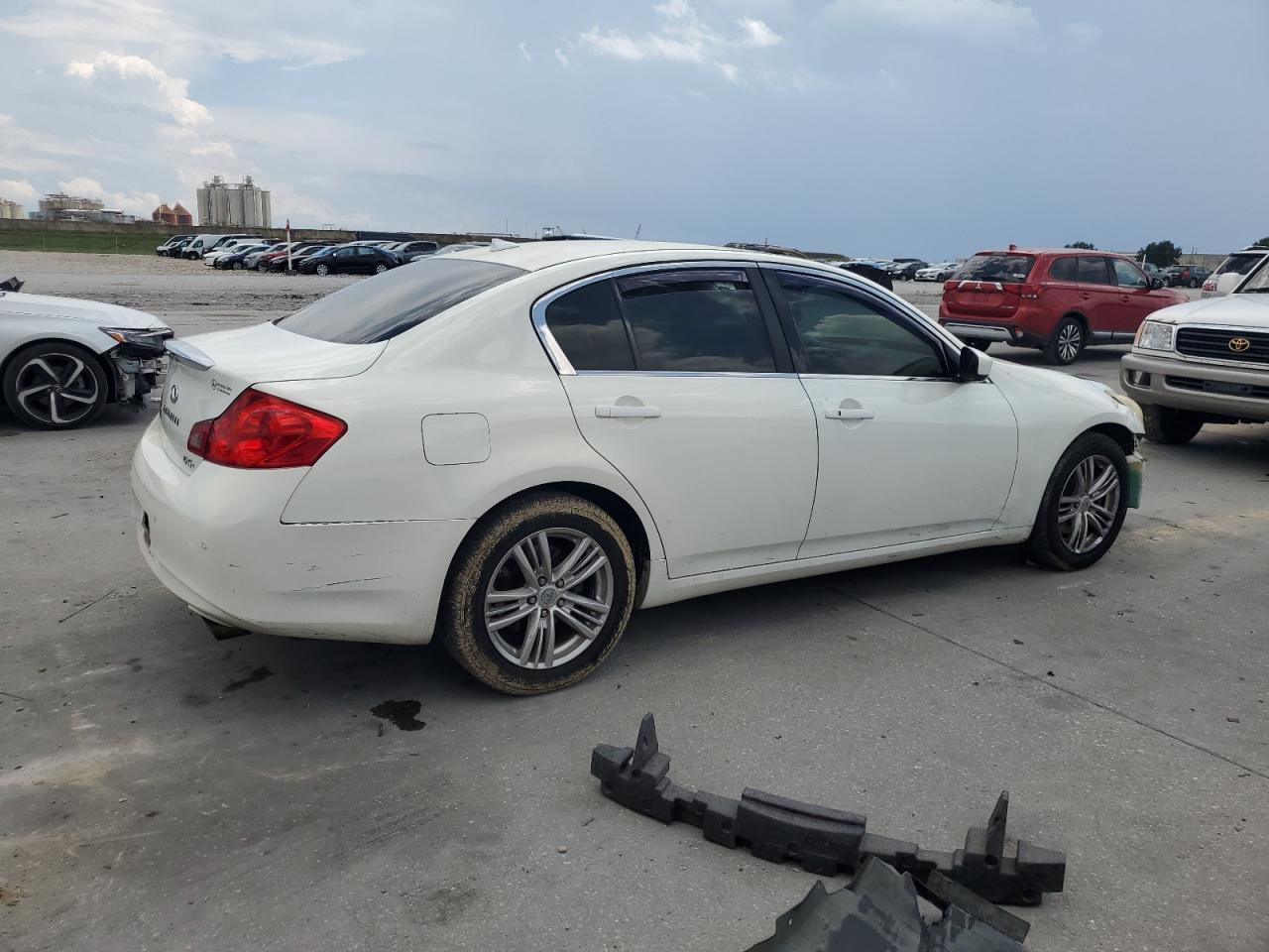 2012 Infiniti G37 - Image 3