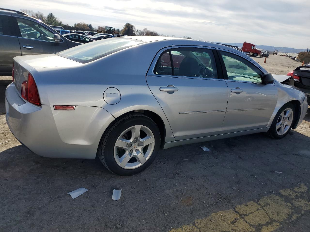 2012 Chevrolet Malibu Ls - Фото 3