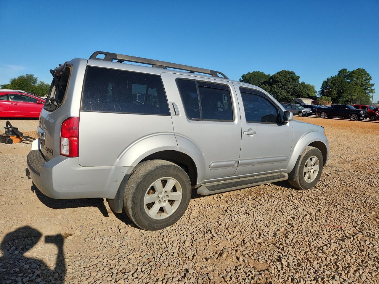 2011 Nissan Pathfinder S - Фото 3