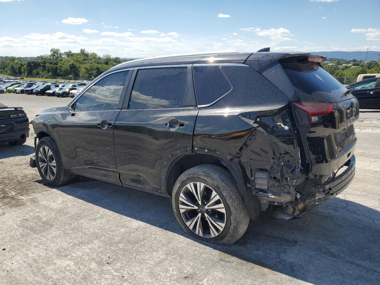 2023 Nissan Rogue Sv - Фото 2