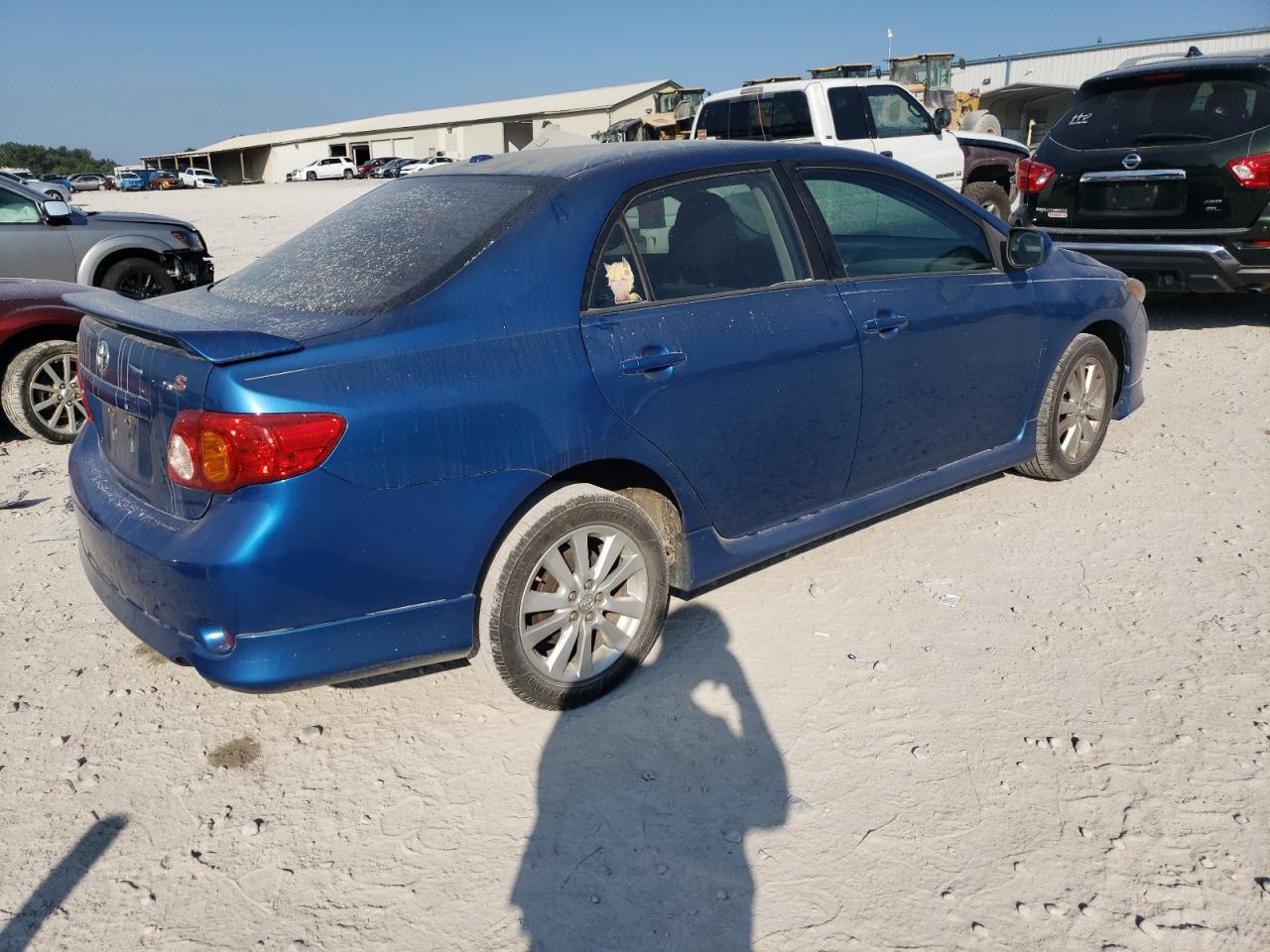 2010 Toyota Corolla Base - Фото 3