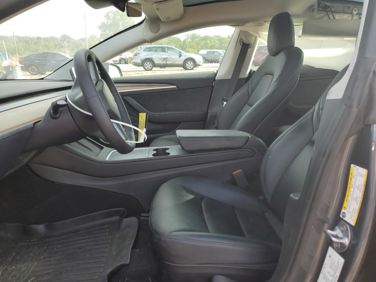 2023 Tesla Model 3 - Image 7