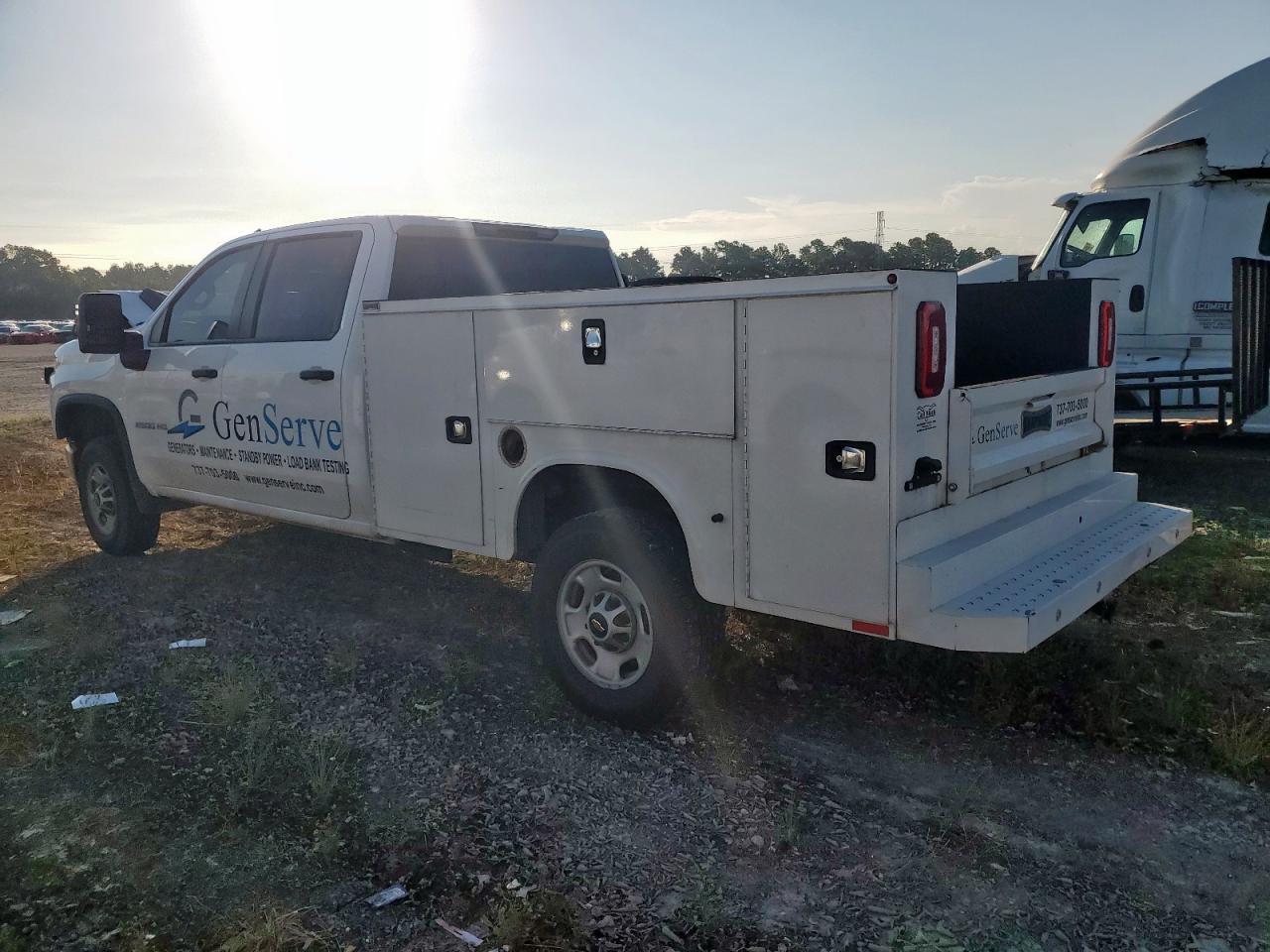 2023 Chevrolet Silverado C2500 Heavy Duty - Image 3