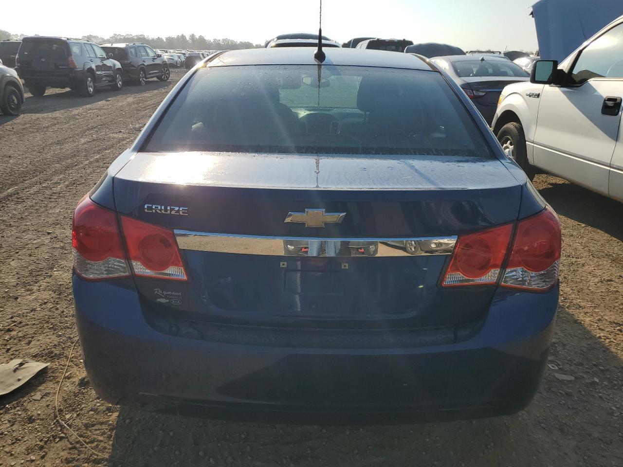 2012 Chevrolet Cruze Ls - Фото 6