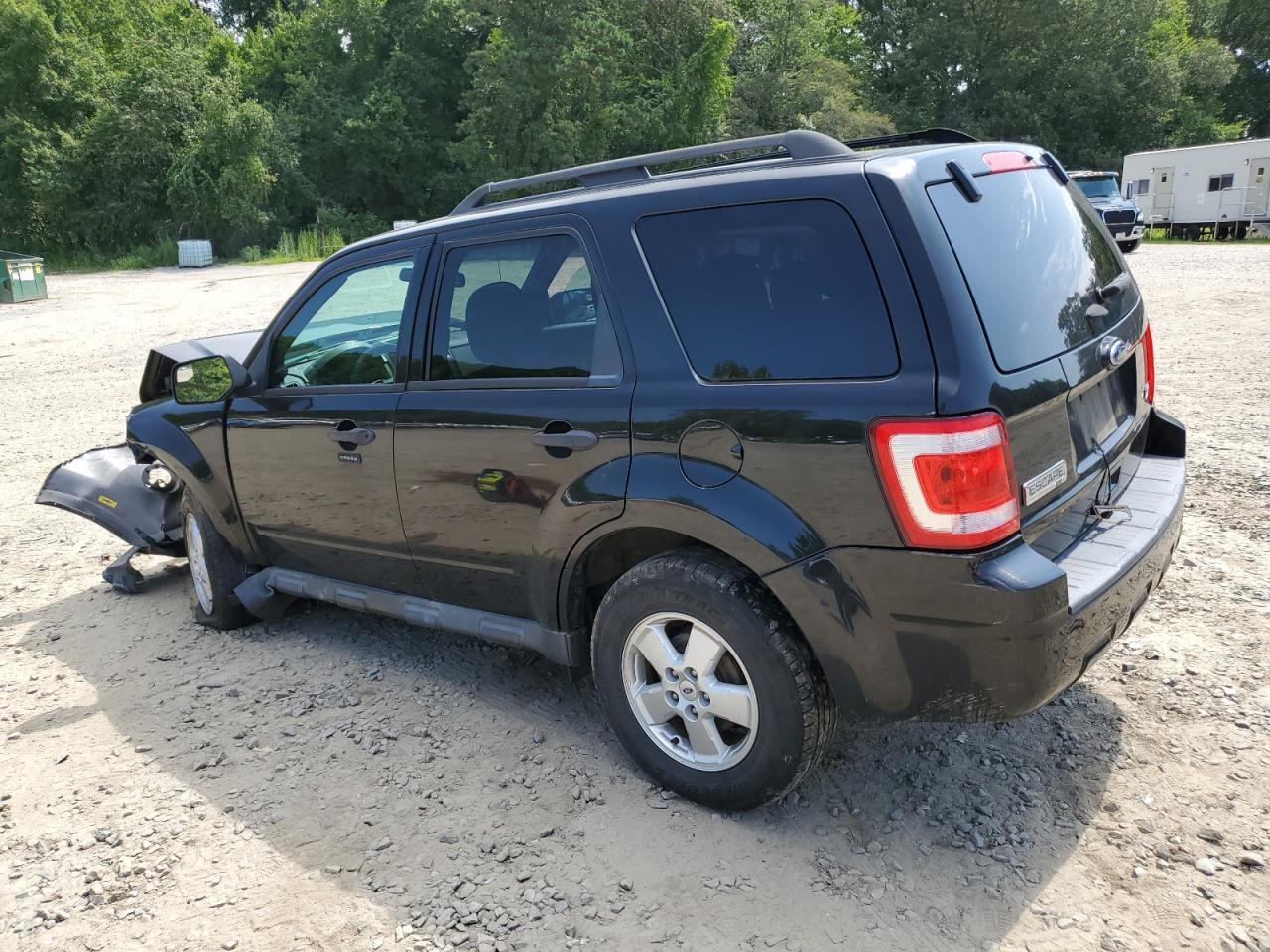 2011 Ford Escape Xlt - Фото 2