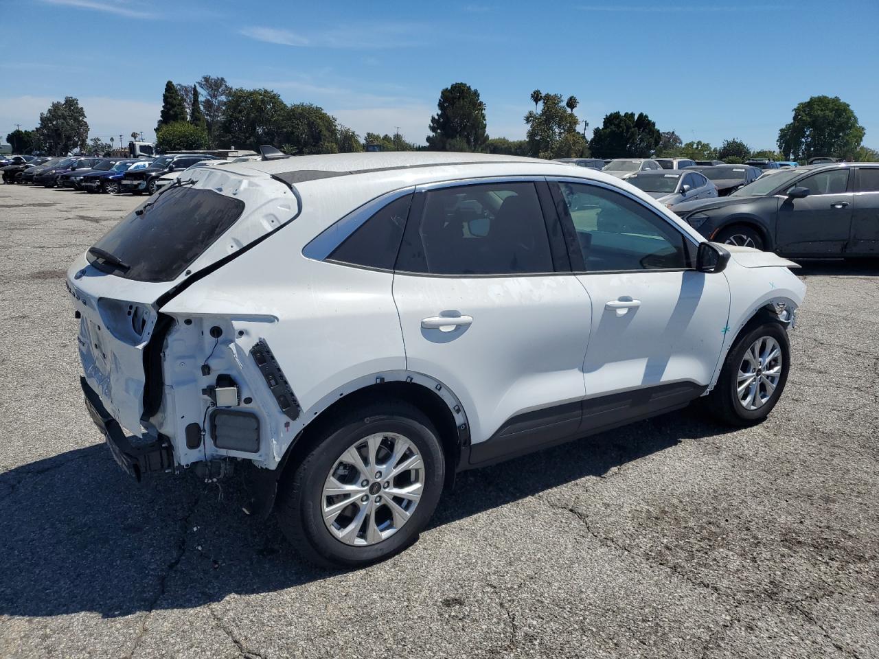 2024 Ford Escape Active - Image 3