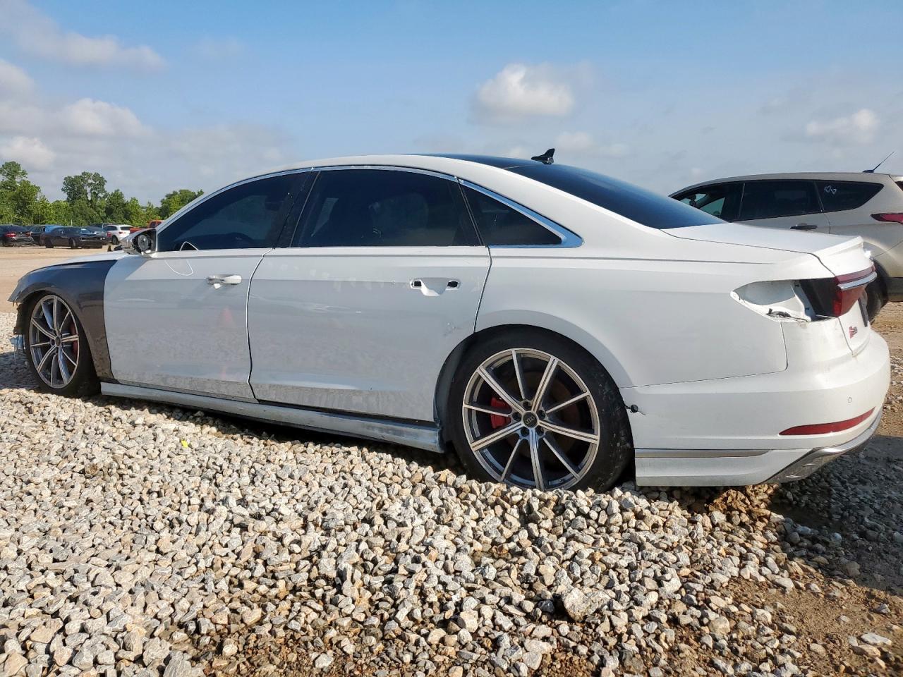 2023 Audi S8 - Image 2
