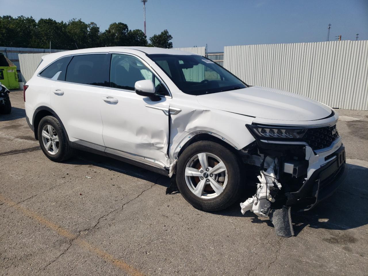 2022 Kia Sorento Lx - Image 4