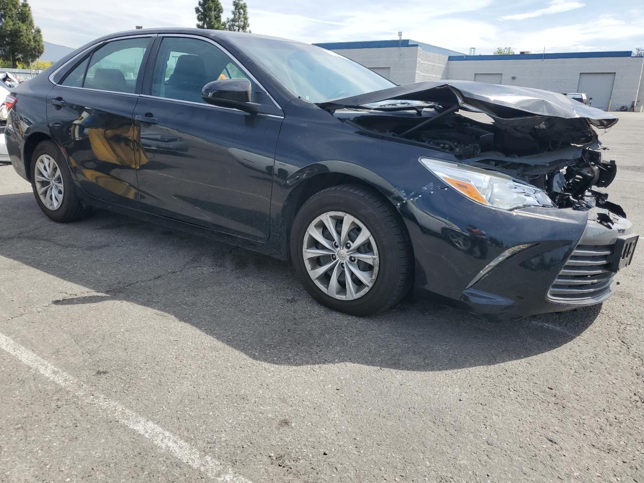 2016 Toyota Camry Le - Image 4