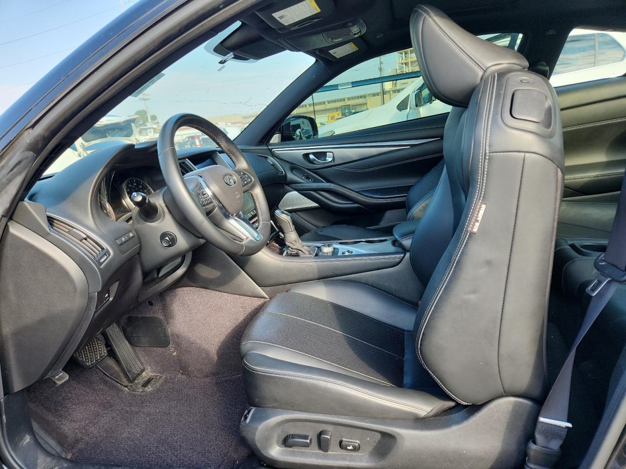 2022 Infiniti Q60 Luxe - Image 7