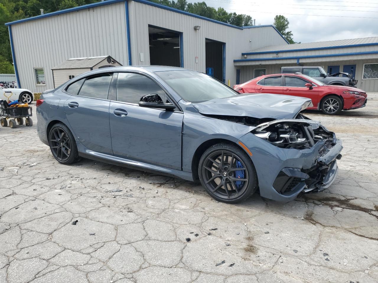 2020 BMW M235Xi - Фото 4