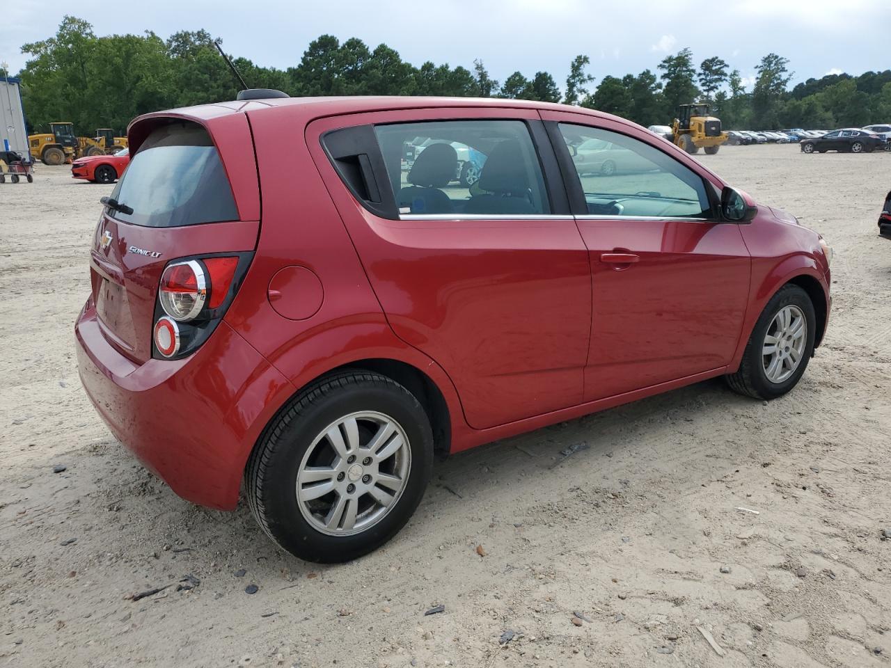 2016 Chevrolet Sonic Lt - Фото 3