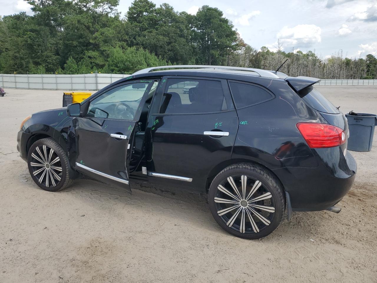 2012 Nissan Rogue S - Image 2