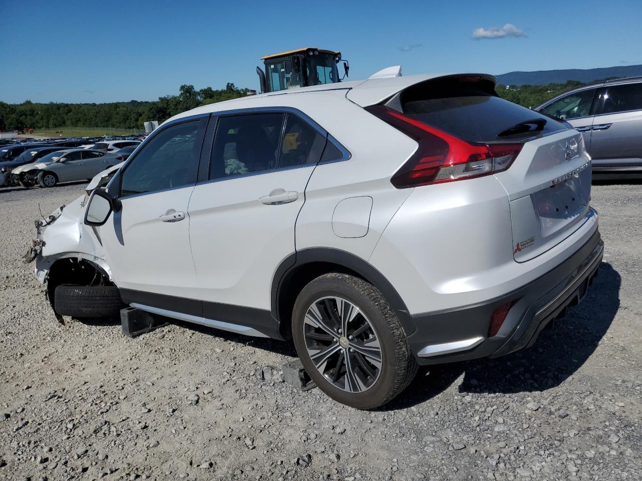 2022 Mitsubishi Eclipse Cross - Image 2
