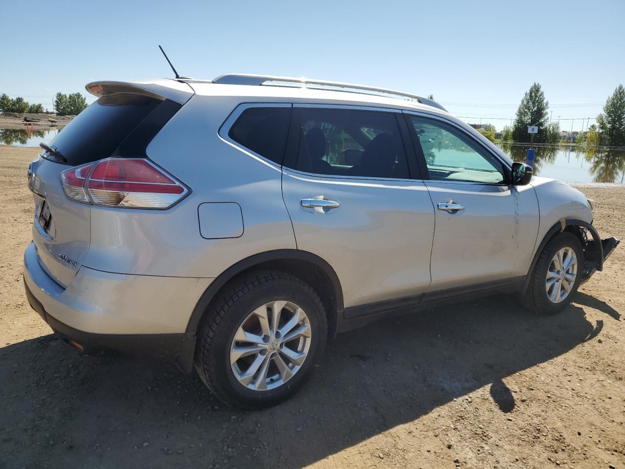 2016 Nissan Rogue S - Image 3
