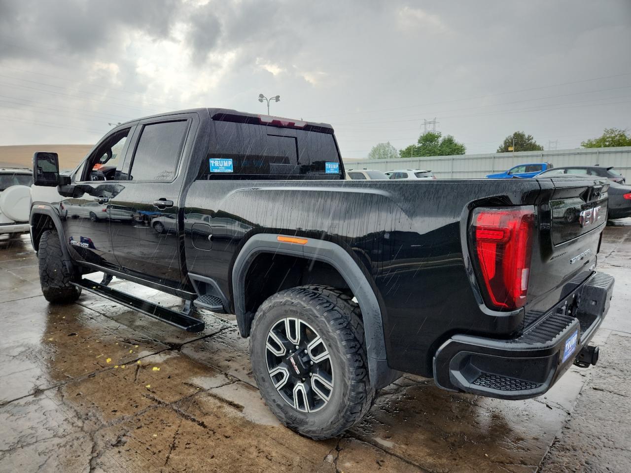 2022 GMC Sierra K2500 At4 - Image 2