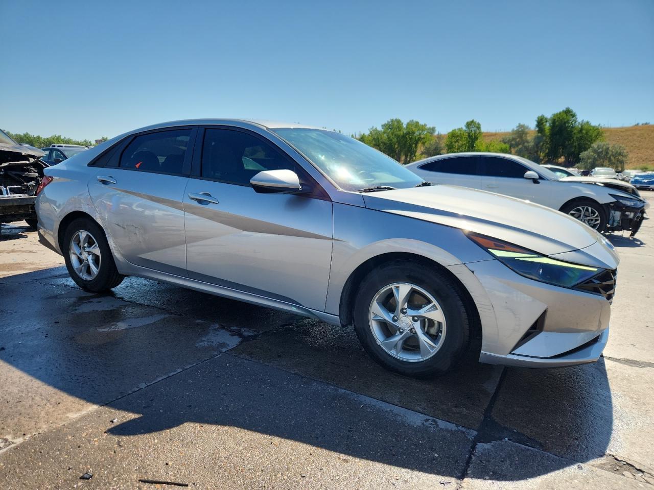 2021 Hyundai Elantra Se - Фото 4