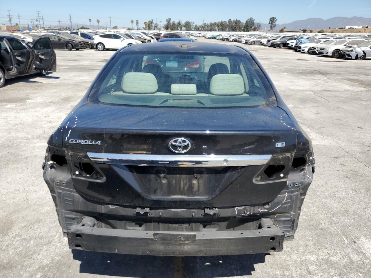 2013 Toyota Corolla Base - Фото 6