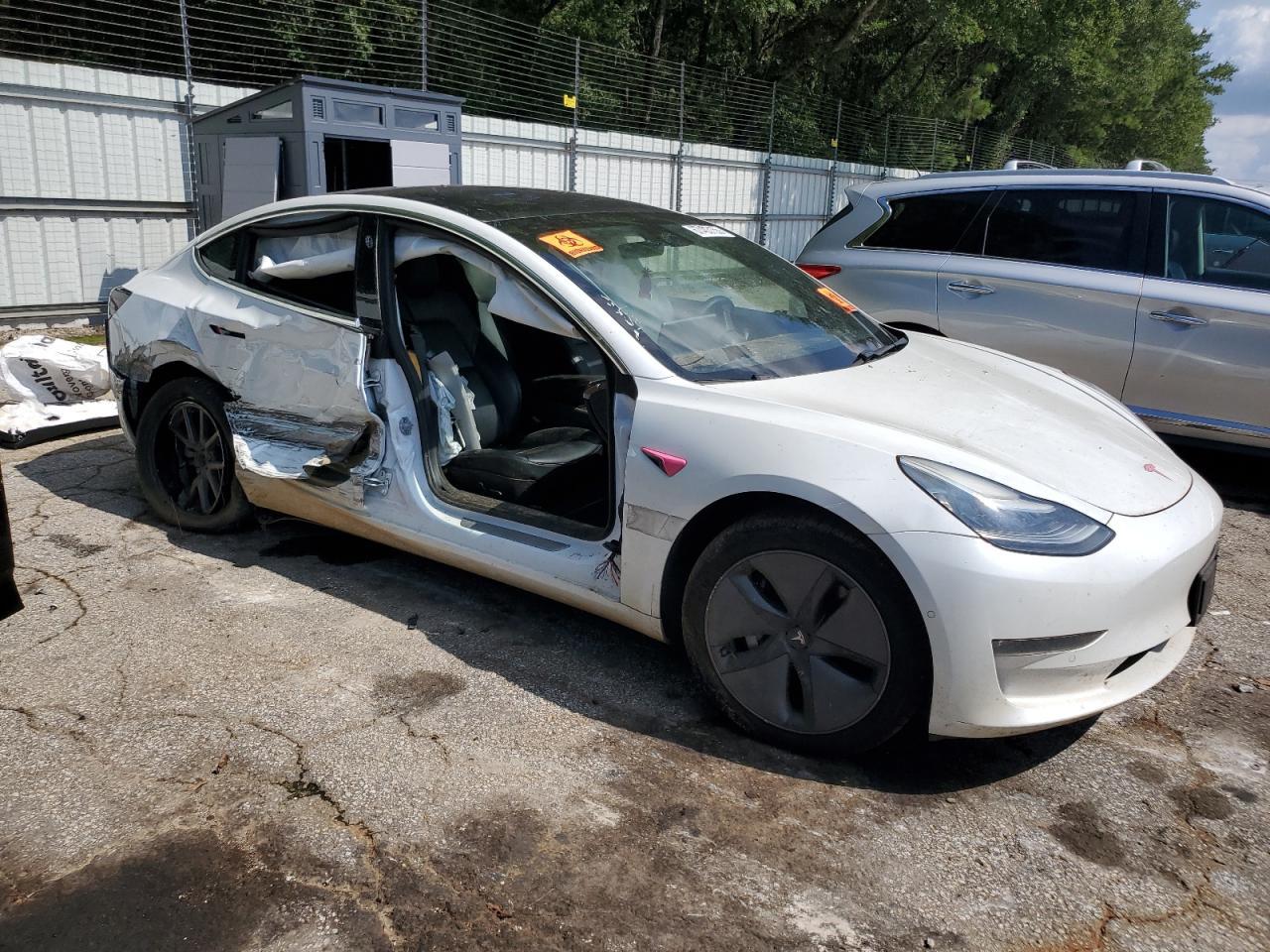 2020 Tesla Model 3 - Image 4