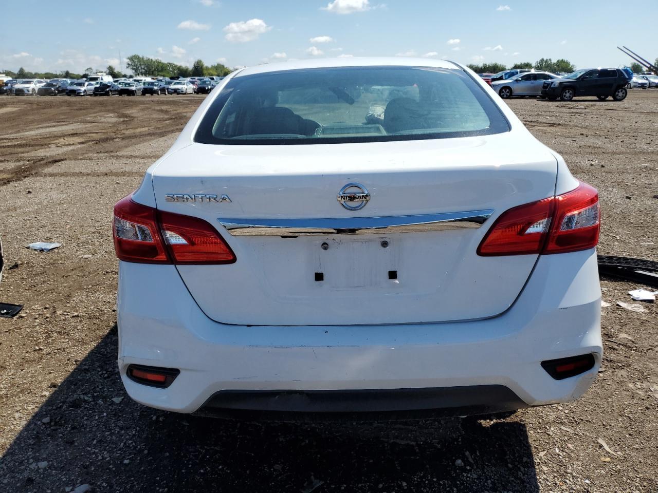 2019 Nissan Sentra S - Фото 6