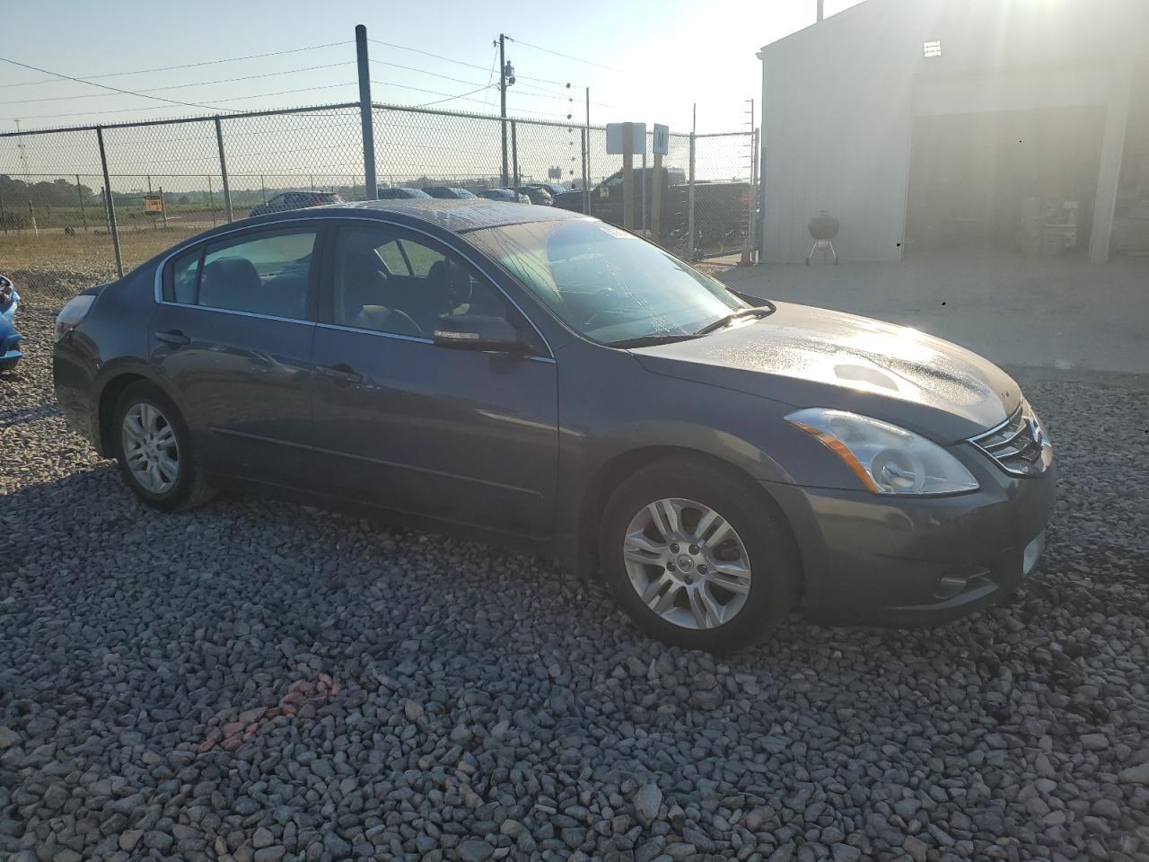 2012 Nissan Altima Base - Фото 4