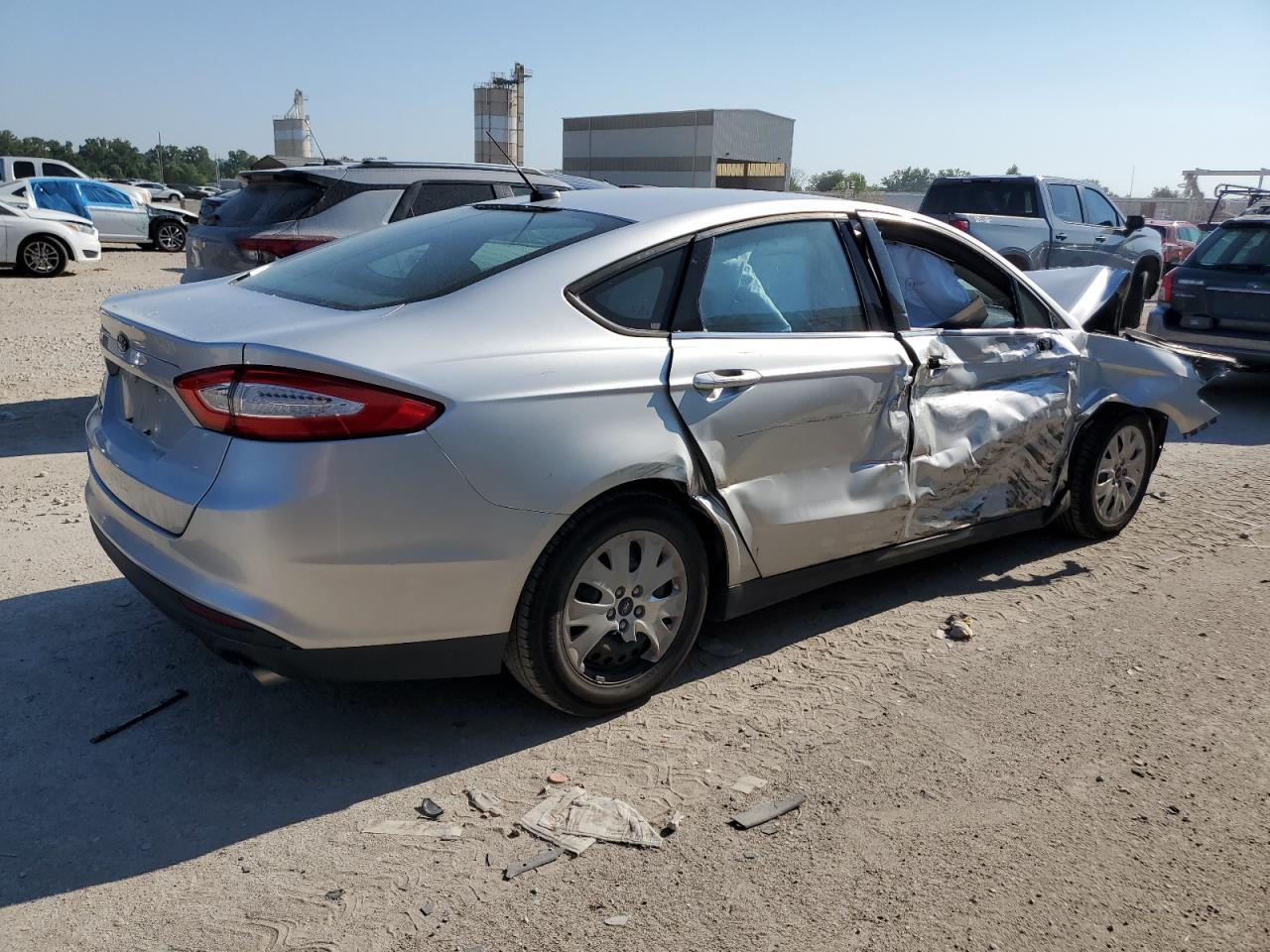 2013 Ford Fusion S - Фото 3