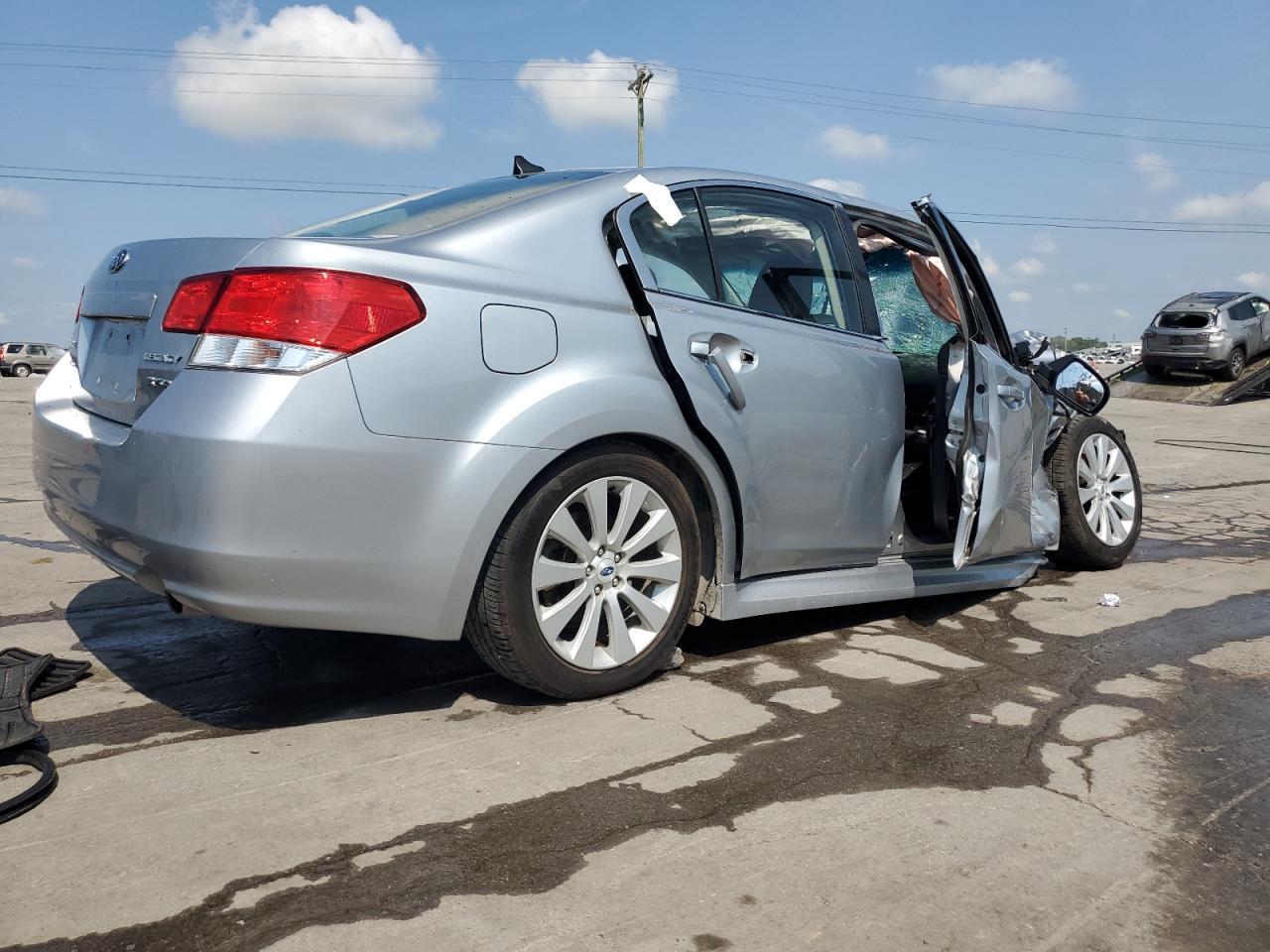 2012 Subaru Legacy 3.6R Limited - Фото 3