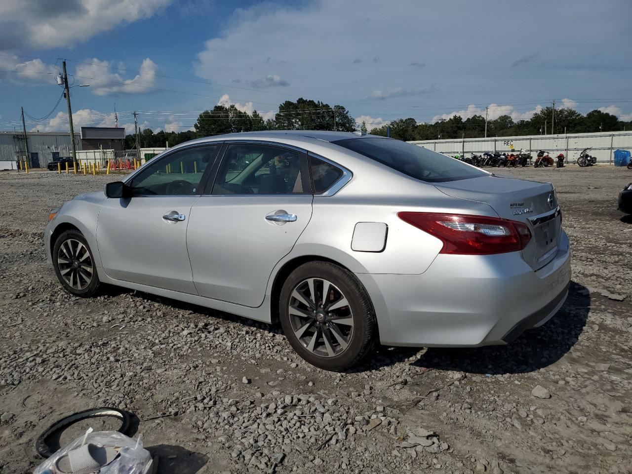 2018 Nissan Altima 2.5 - Фото 2