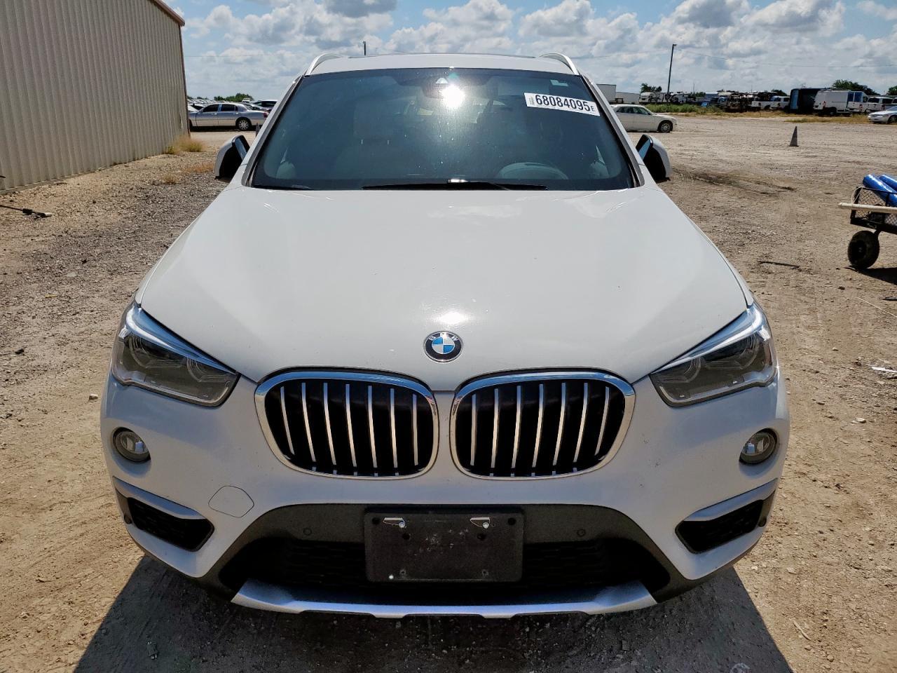 2017 BMW X1 xDrive28I - Фото 5