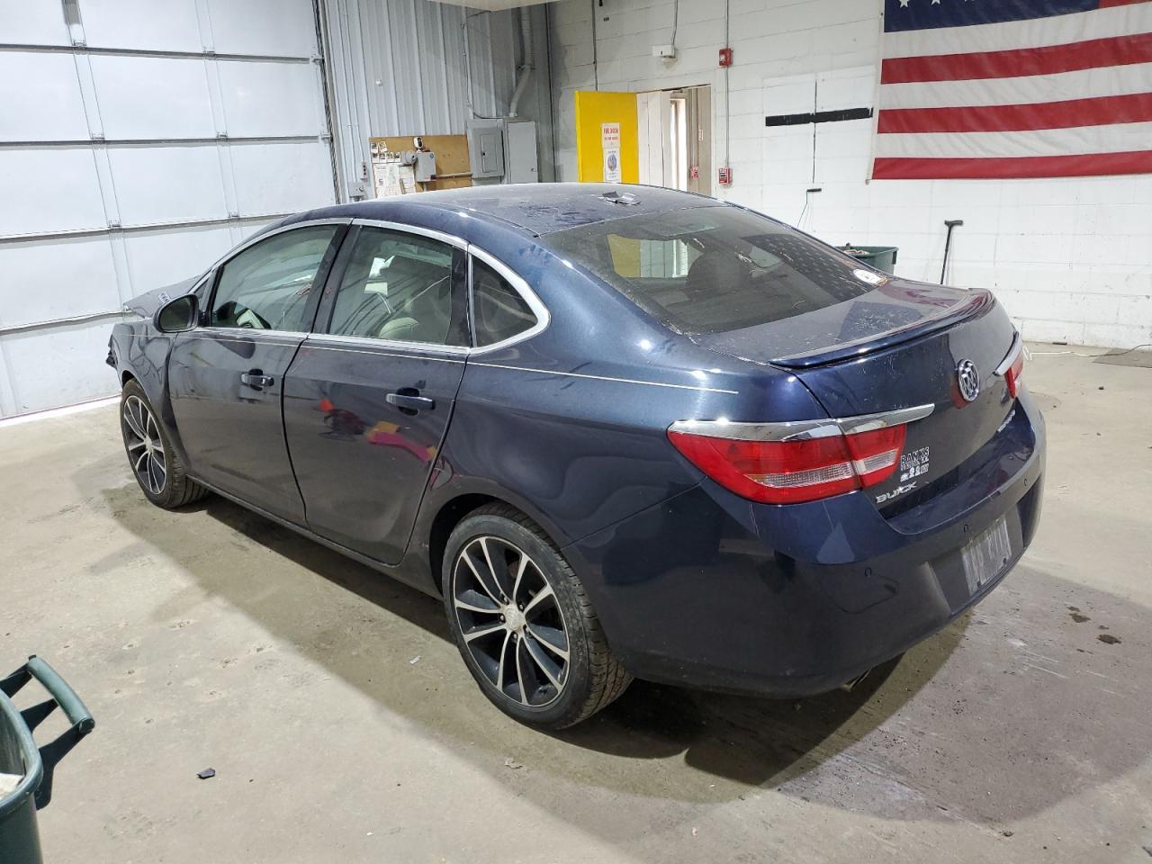 2016 Buick Verano Sport Touring - Фото 2
