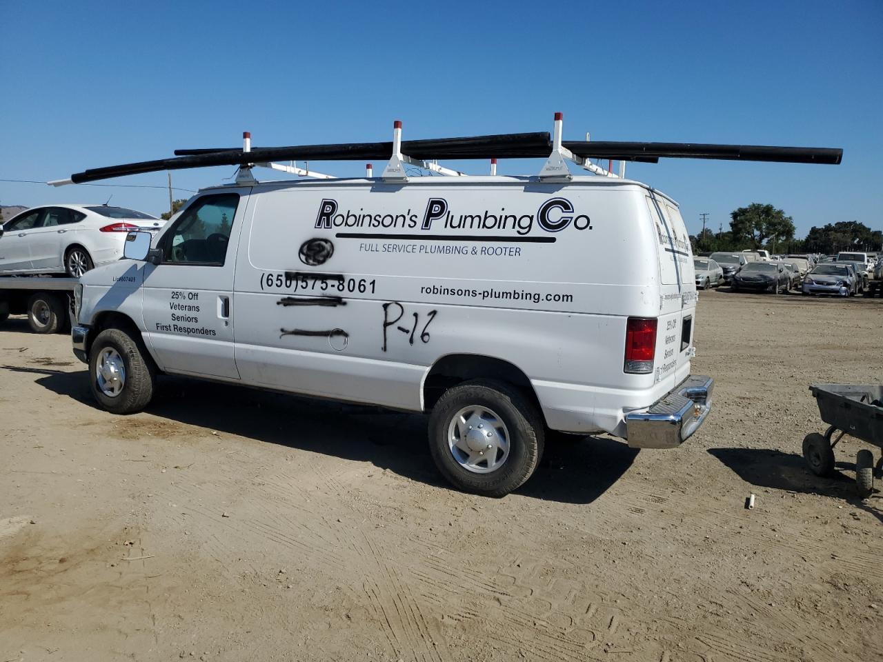 2012 Ford Econoline E350 Super Duty Van - Фото 2