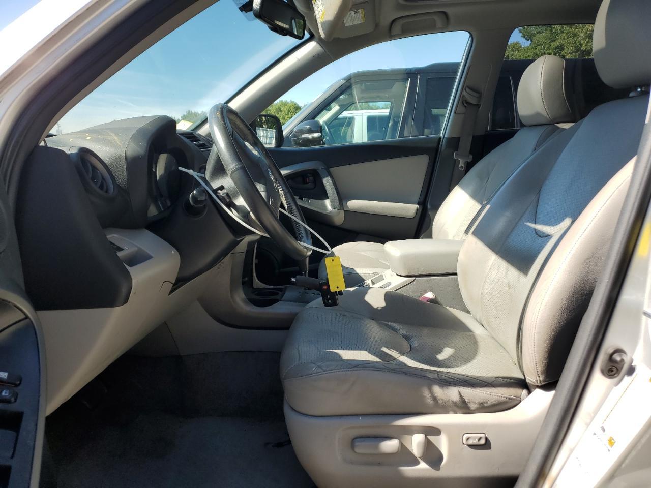 2010 Toyota Rav4 Limited - Image 7