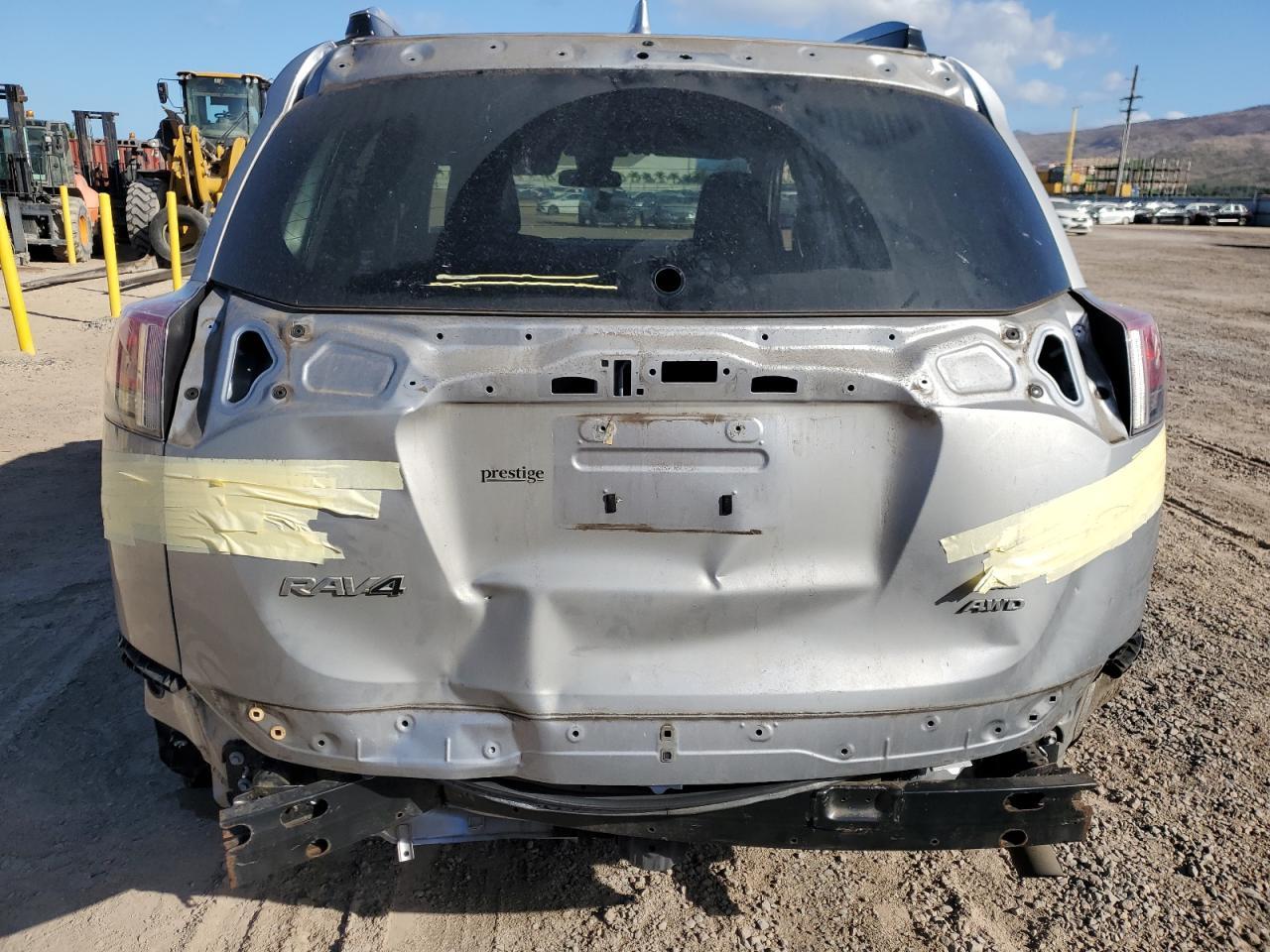 2018 Toyota Rav4 Le - Image 6