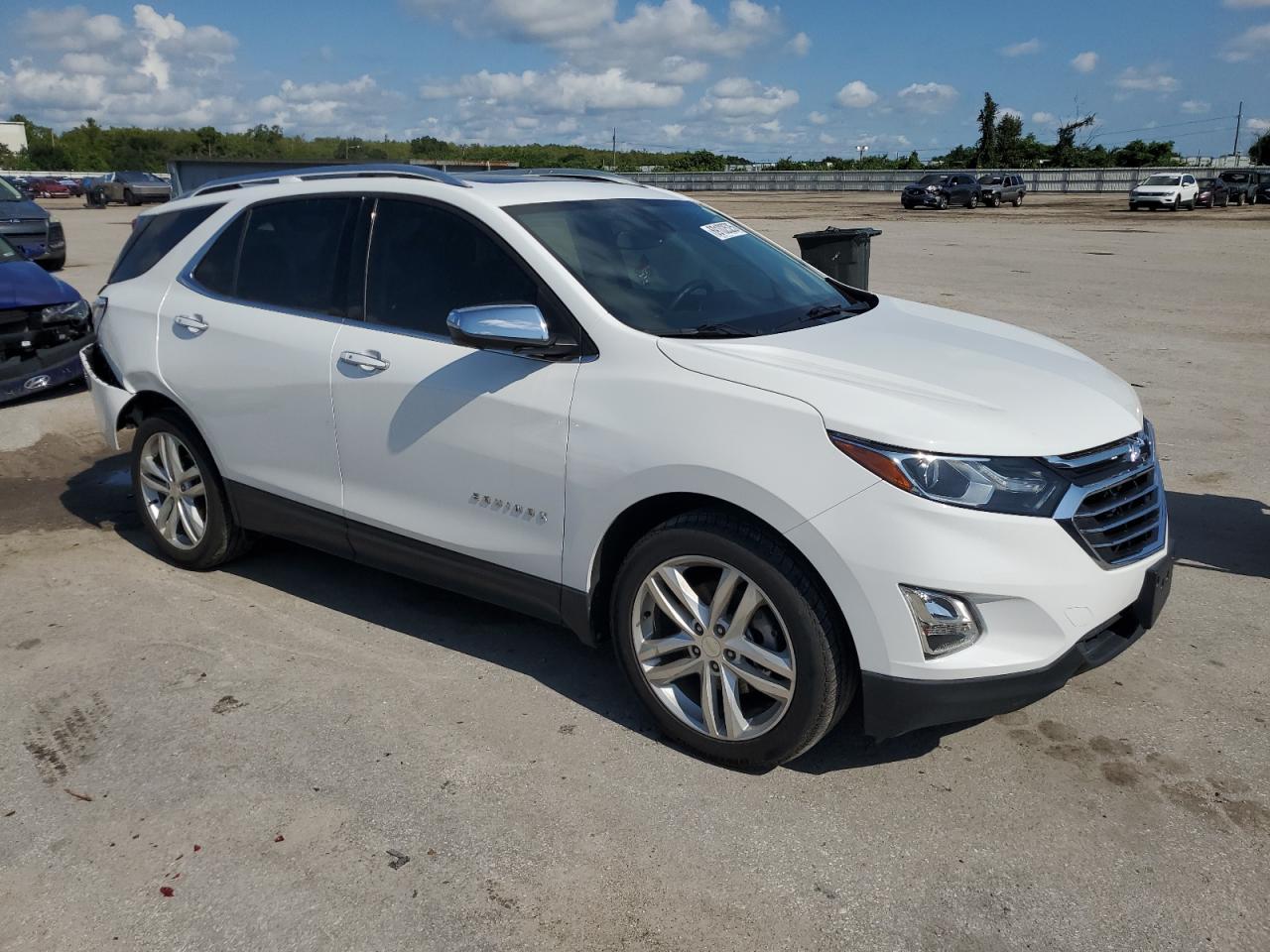 2019 Chevrolet Equinox Premier - Image 4