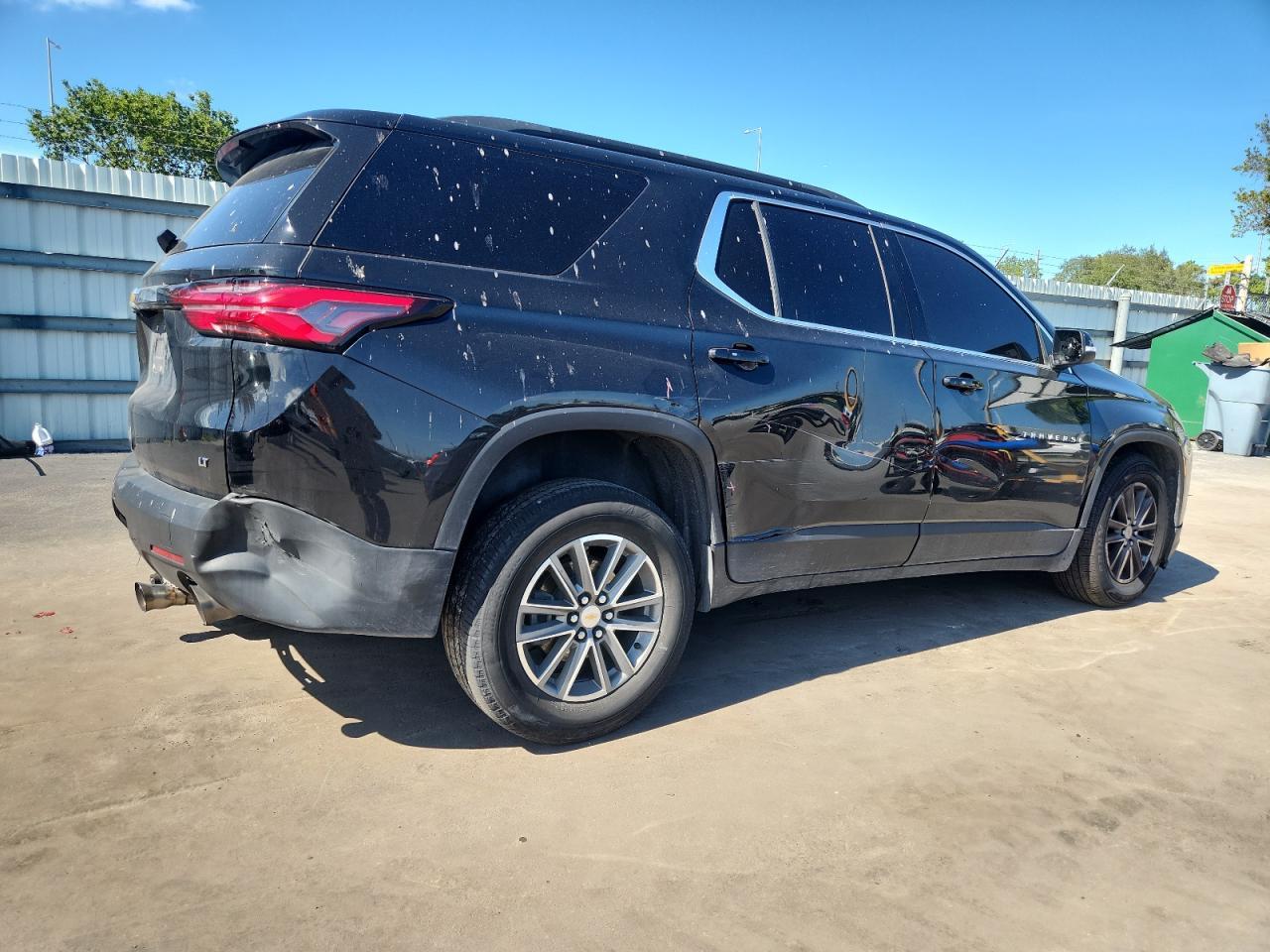 2023 Chevrolet Traverse Lt - Image 3