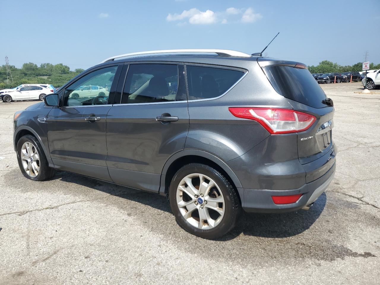 2016 Ford Escape Titanium - Фото 2