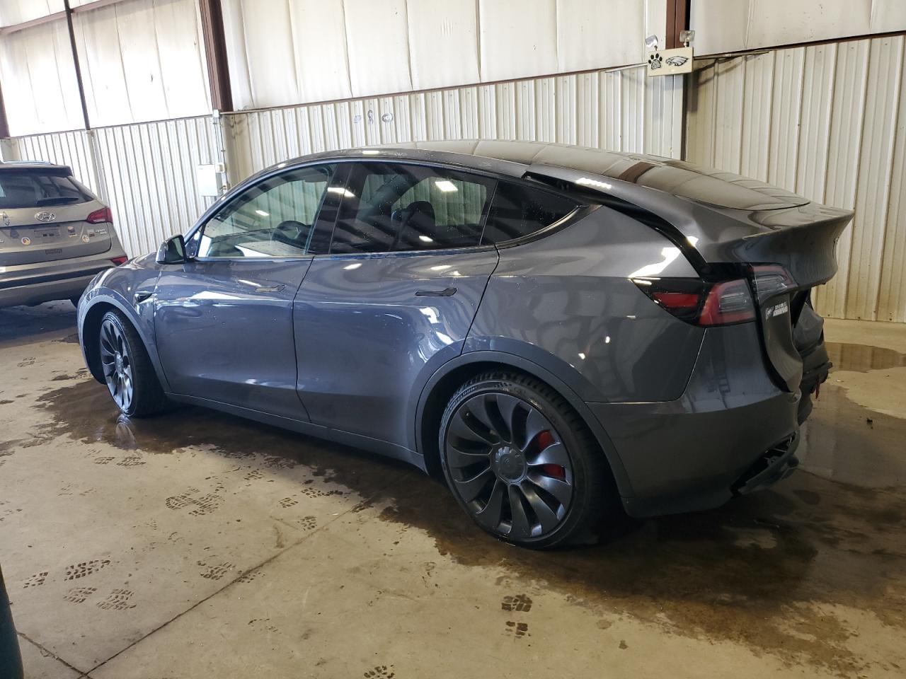 2022 Tesla Model Y - Image 2