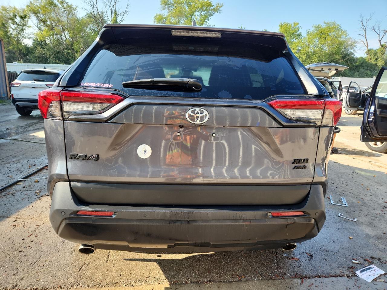 2024 Toyota Rav4 Xle Premium - Image 6